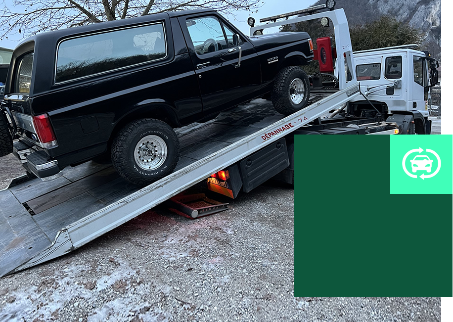 Photographie d'un véhicule en cours d'enlèvement